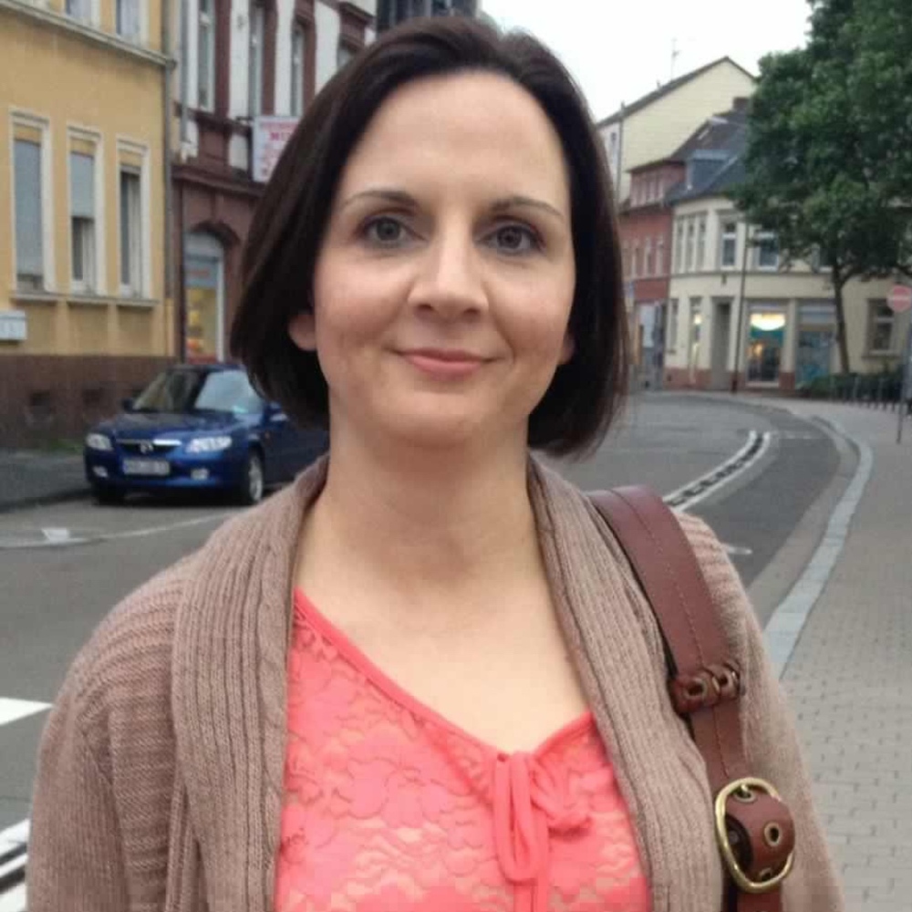 Meet your Posher, Lana
